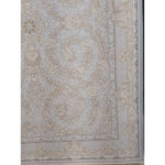 فرش ماشینی 1200شانه کاشان طرح سوگل نقره ای - Image 3